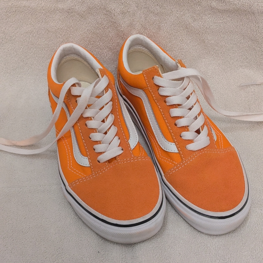 Vans Custom Orange Like New M5.5/W7 Paylocity Logo